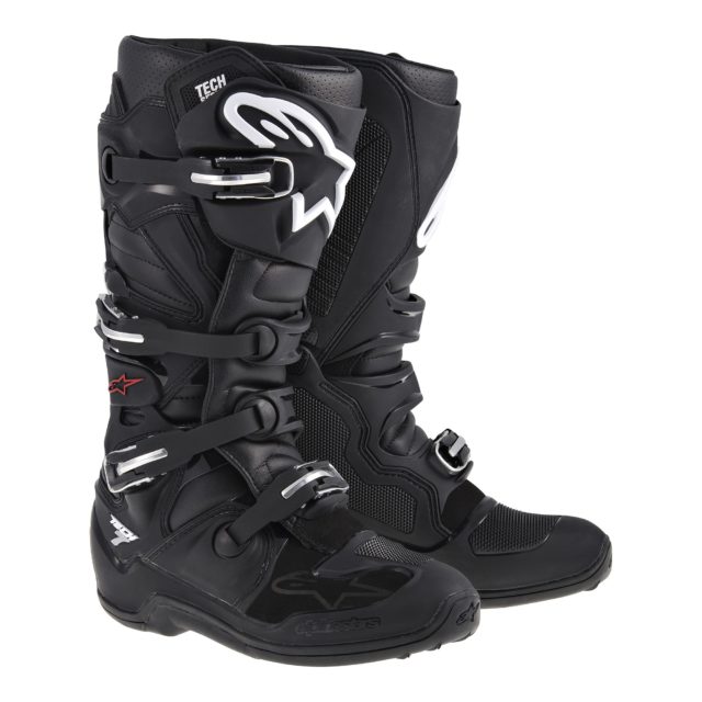 Tech 7 black